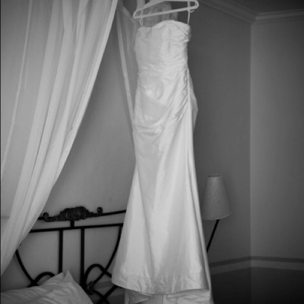 Caroline Devillo wedding dress! Size 4.